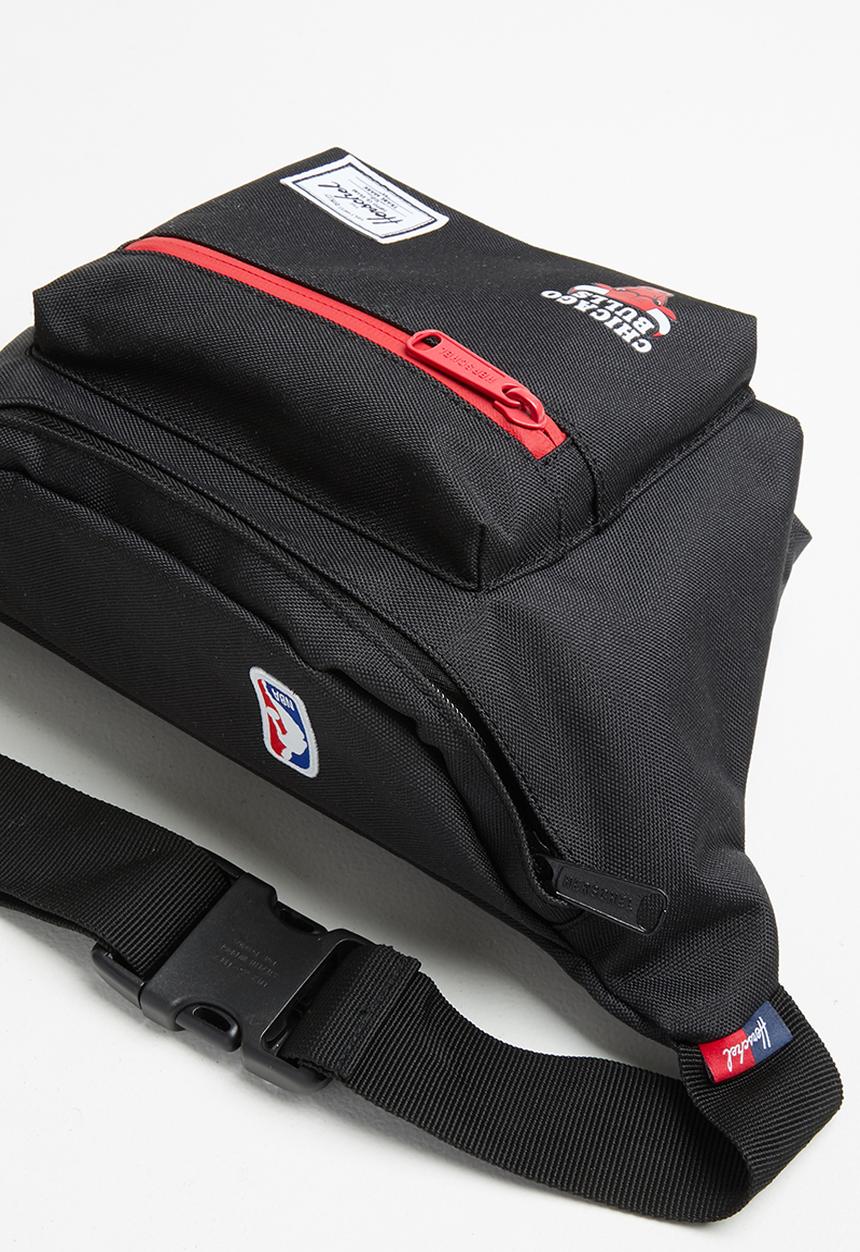 Herschel Supply Co. - Seventeen - hip packs - Chicago Bulls - black