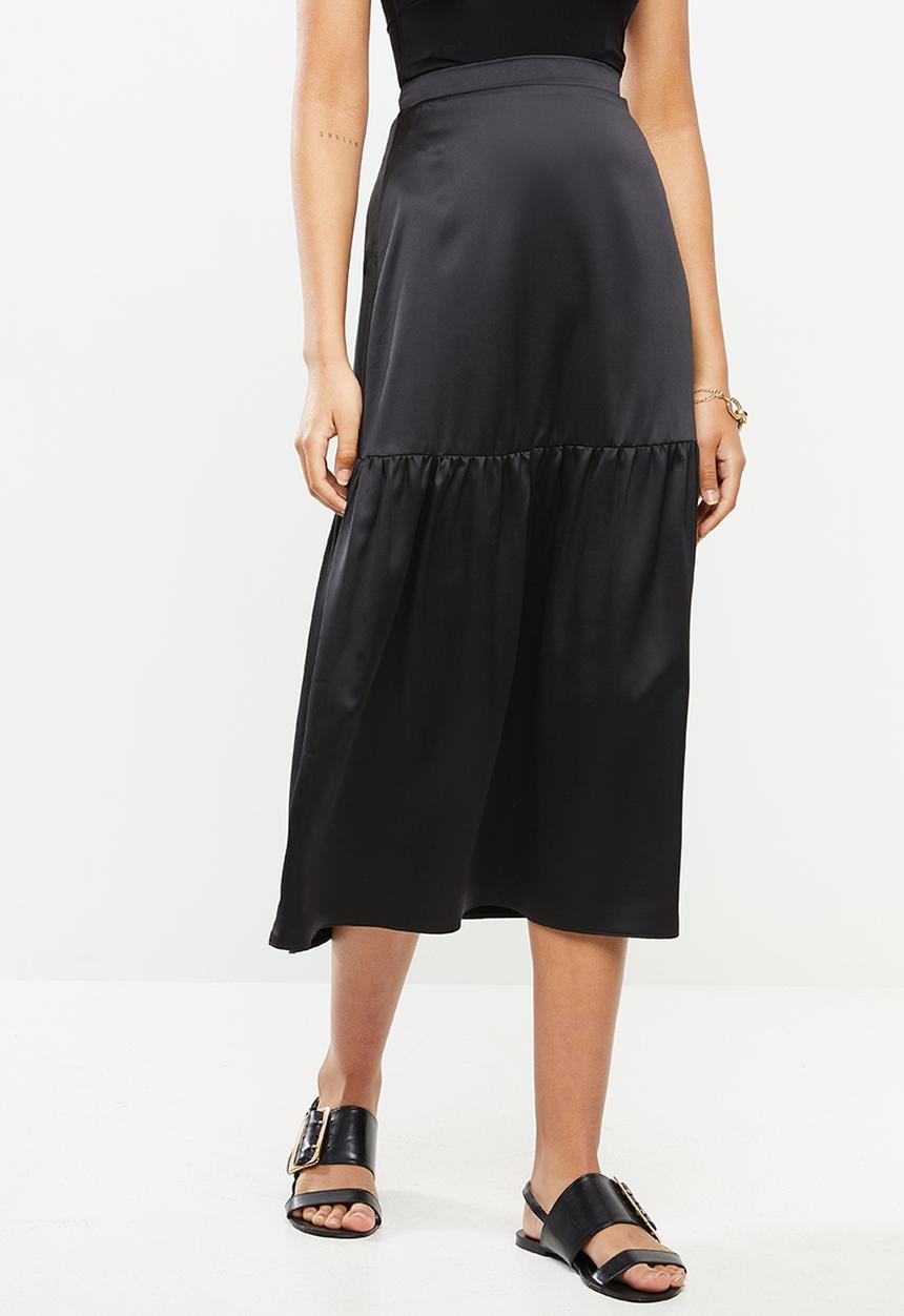 VELVET - Tiered satin pull on midi skirt - black