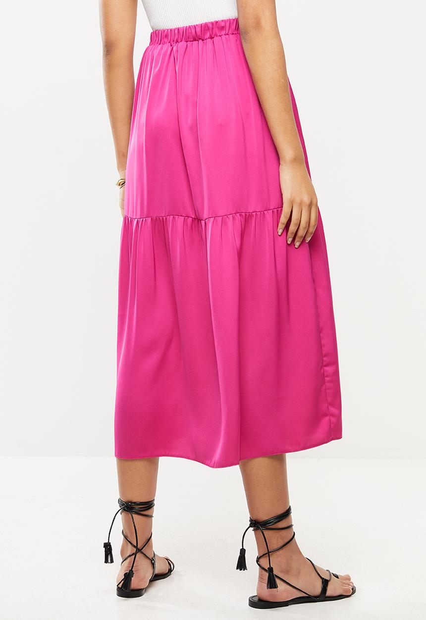 VELVET - Tiered satin pull on midi skirt - pink 
