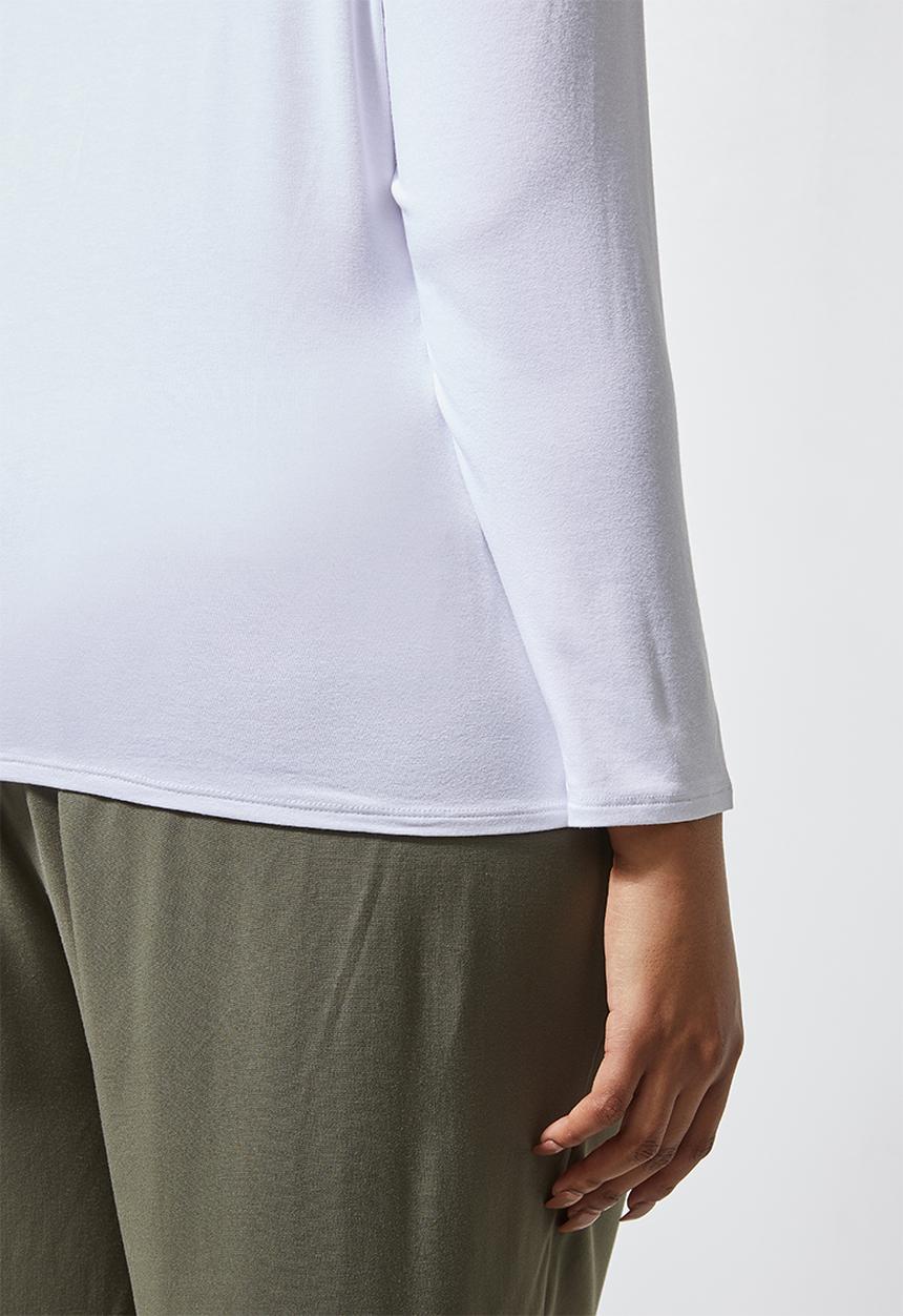 Superbalist - 2 Pack v-neck fitted tees - white & black