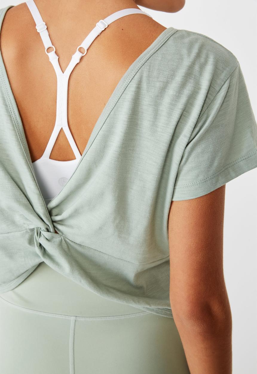 Cotton On - Lifestyle twist back T-shirt -washed aloe