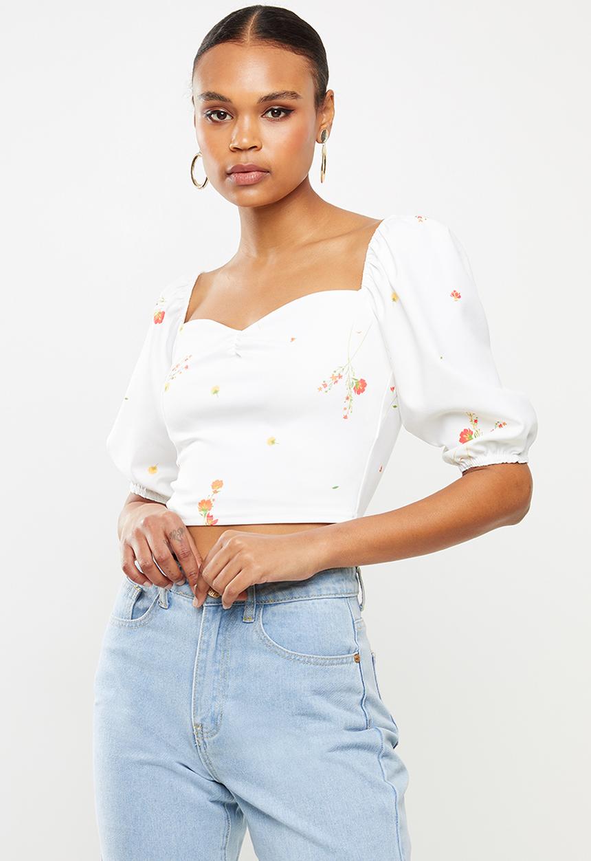 Missguided - Ditsy floral milkmaid crop top - white