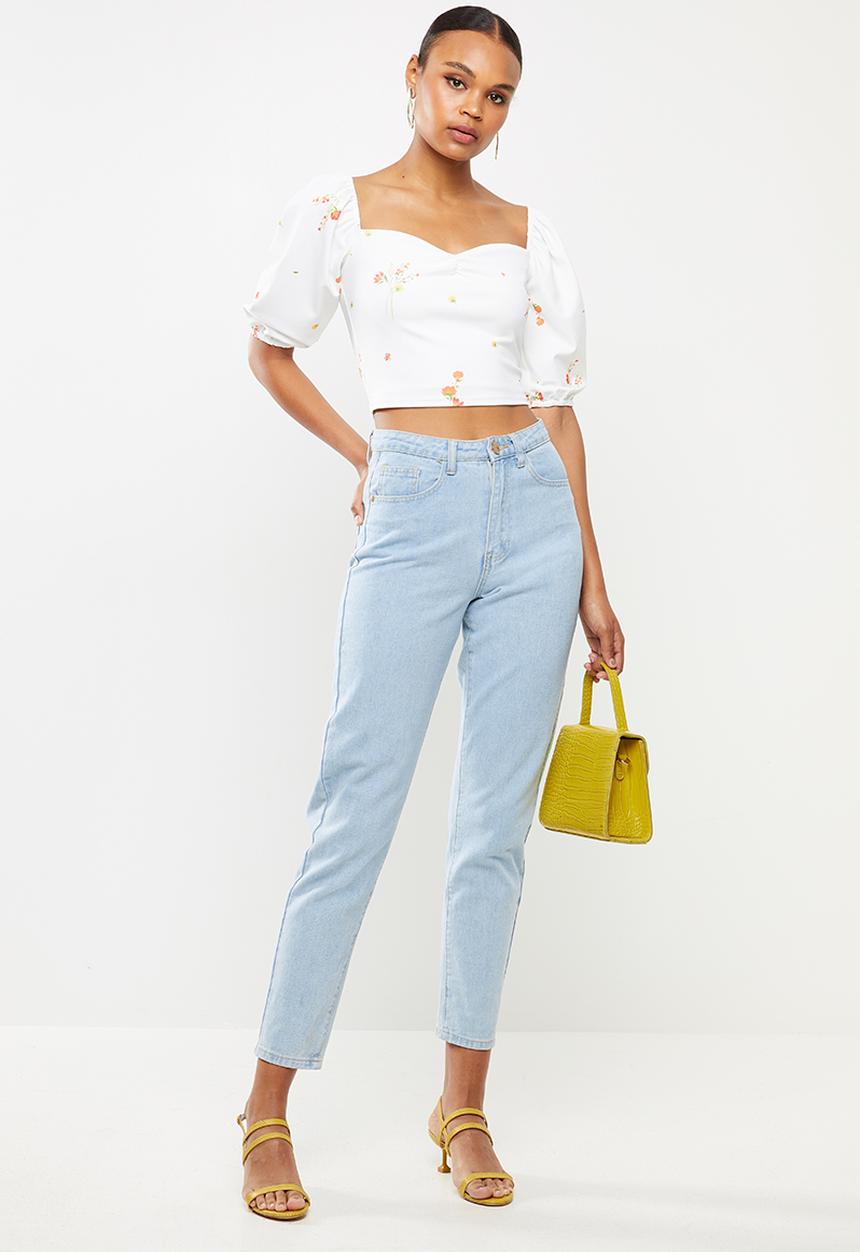 Missguided - Ditsy floral milkmaid crop top - white