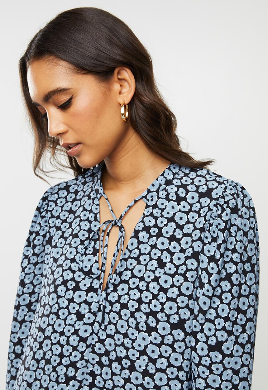 Glamorous - Dusty blue mini floral drop waist dress - blue & black