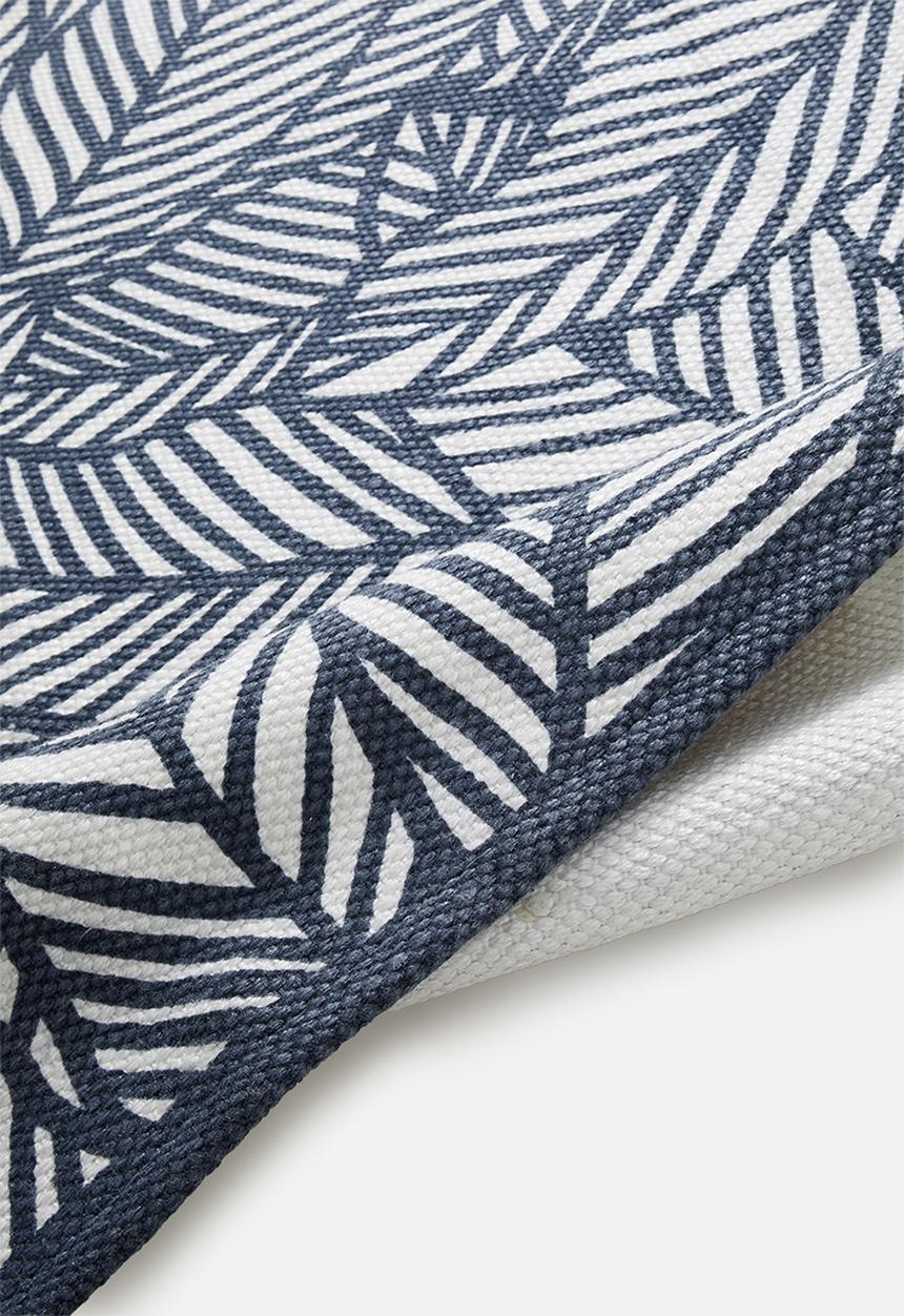 Sixth Floor - Jungle printed outdoor rug - black & white
