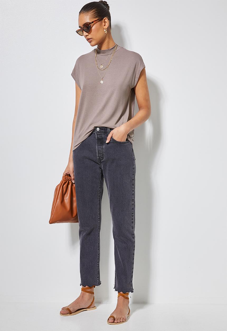 Superbalist - High neck grown on sleeve tee - brown