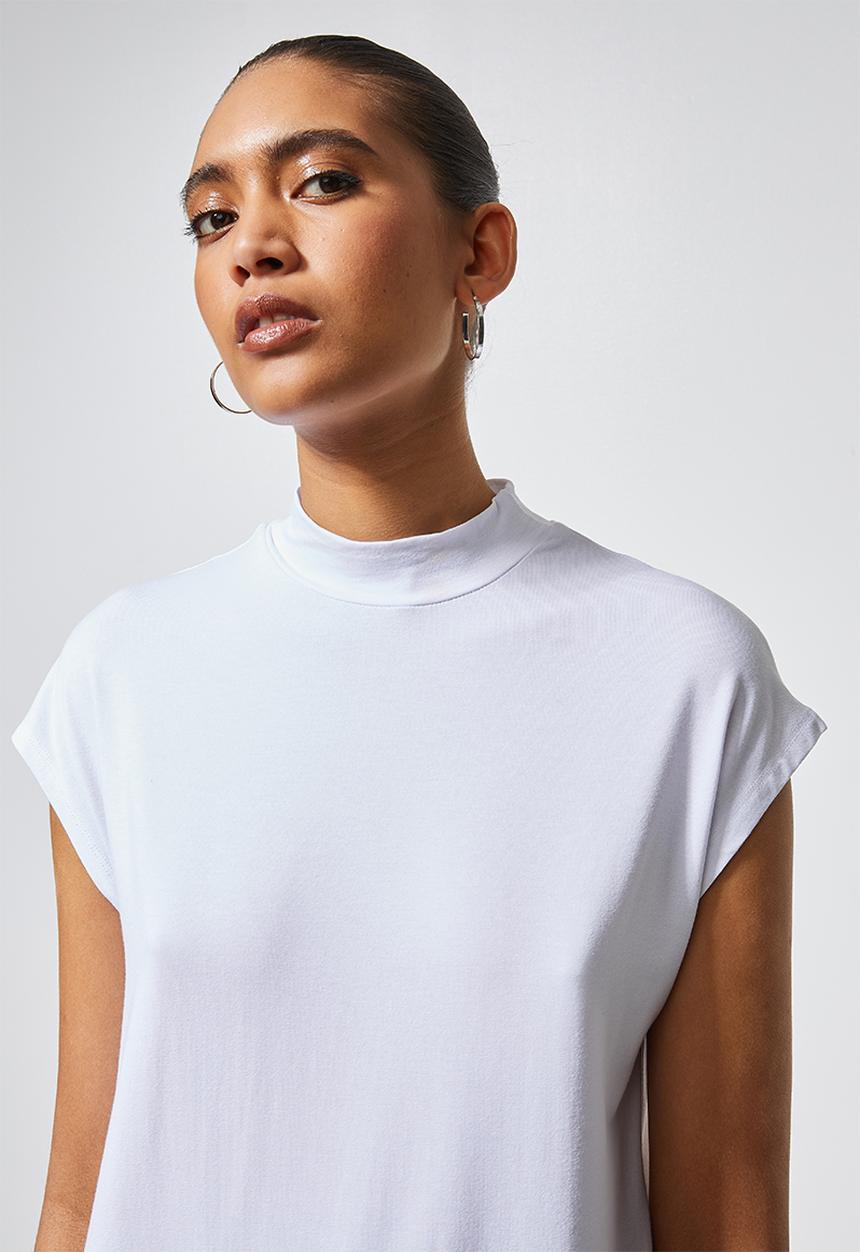 Superbalist - High crew neck grown on sleeve tee - white