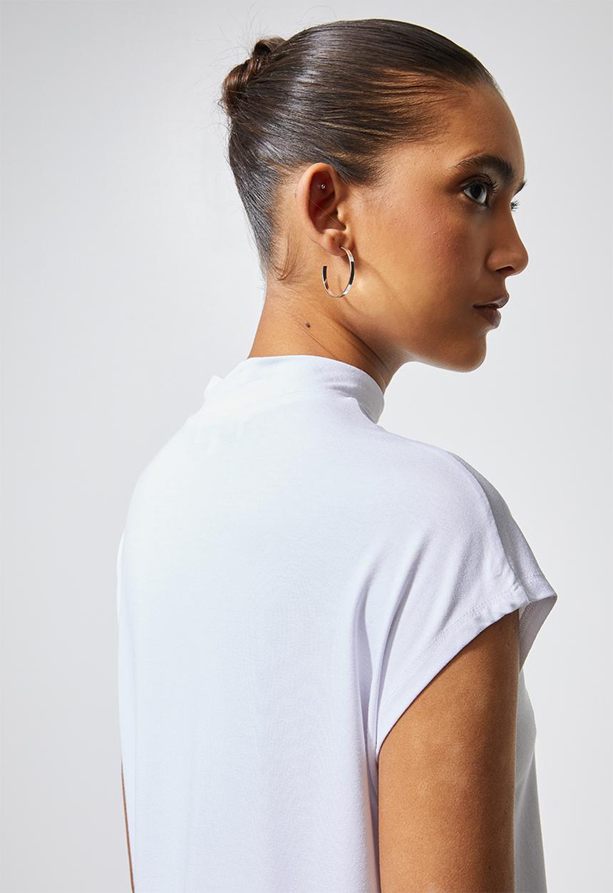 Superbalist - High crew neck grown on sleeve tee - white