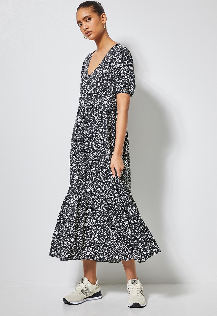 Superbalist - V-neck tiered dress - black 