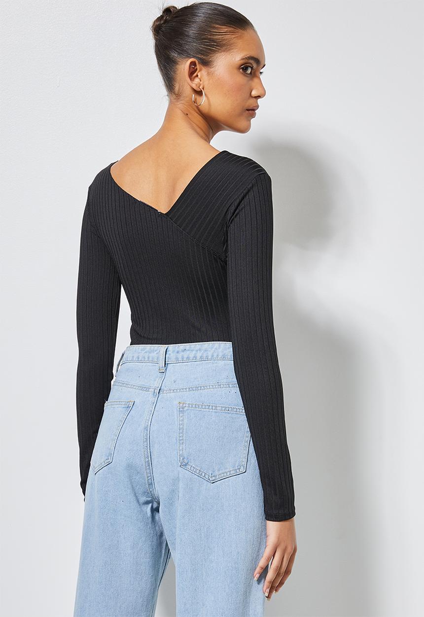Superbalist - Wide rib asymmetric neckline top - black