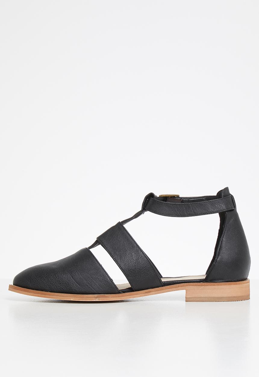 Superbalist - Angela fisherman shoe - black