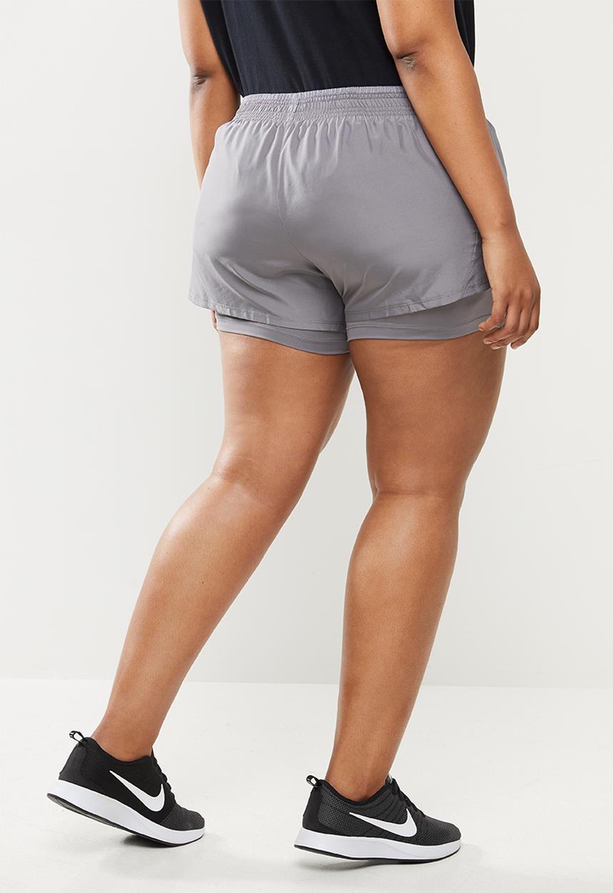 Nike - Plus 2 in 1 shorts - grey