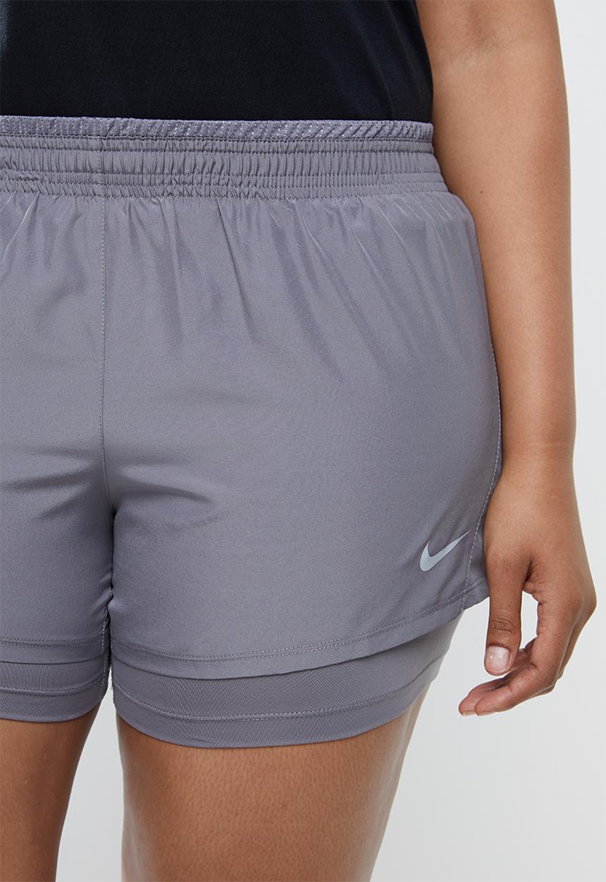 Nike - Plus 2 in 1 shorts - grey