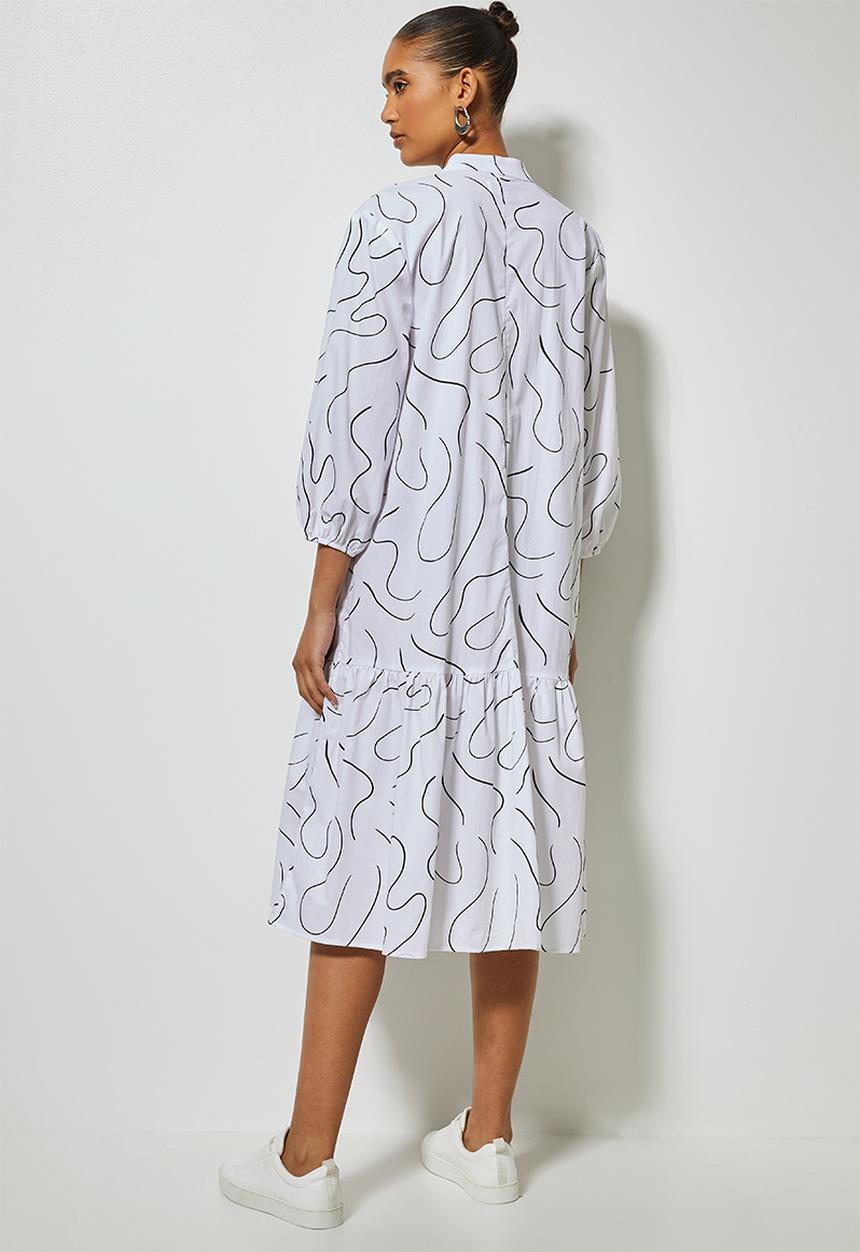 Superbalist - Cotton button thru dress with tier white scribble print - white 