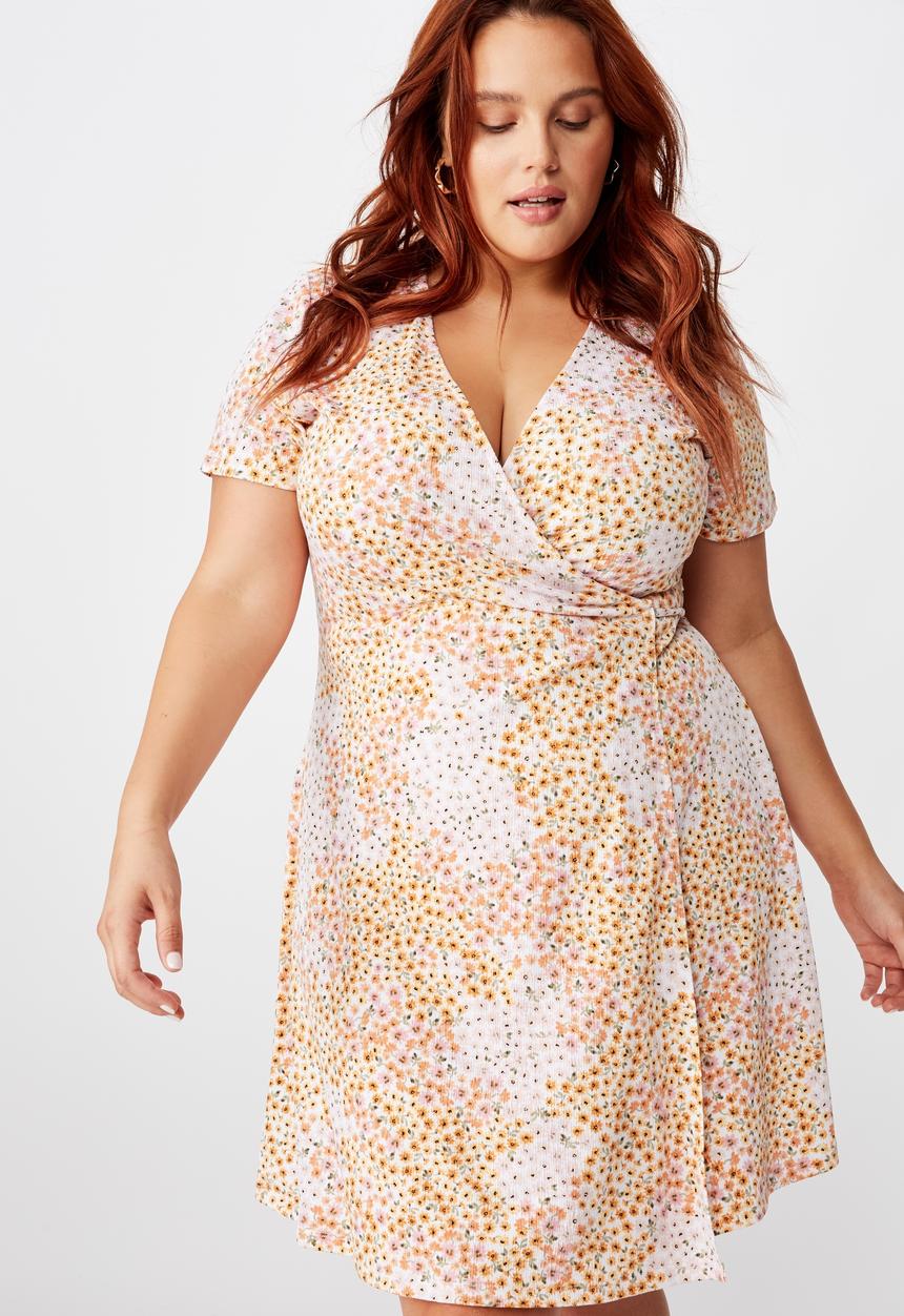 Cotton On - Curve Sasha short sleeve wrap dress - multi 