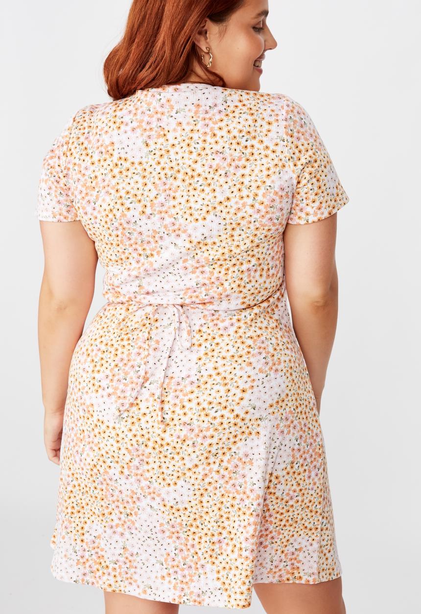 Cotton On - Curve Sasha short sleeve wrap dress - multi 
