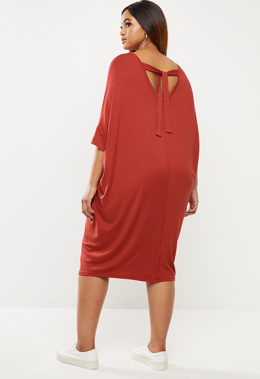 edit Plus - Easy cacoon tie back dress - brick