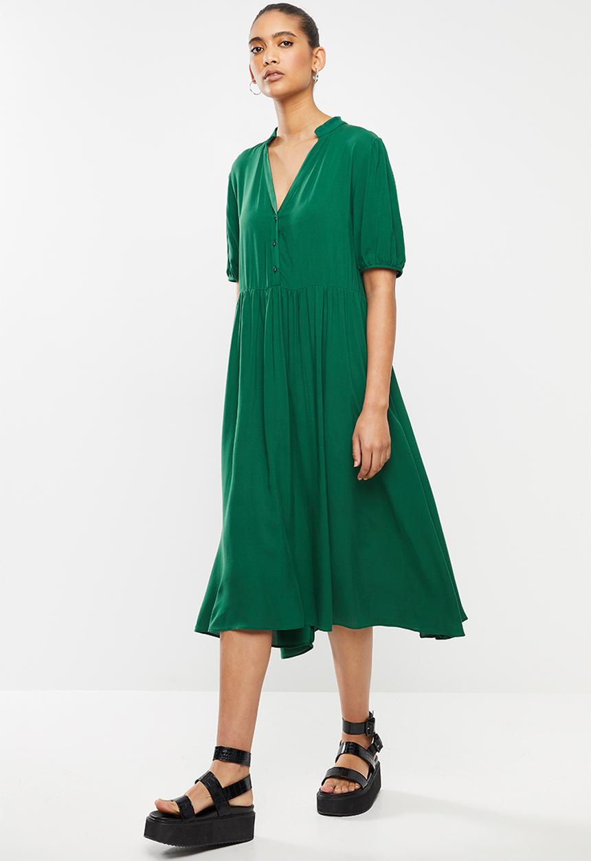 Blake - Midi tiered dress with short puff sleeve - green 