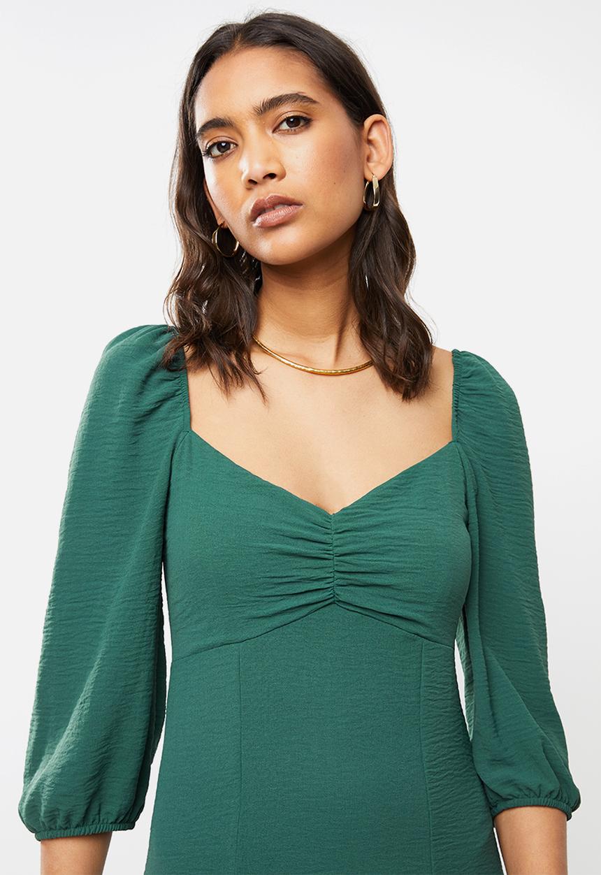 VELVET - Puff sleeve front slit tiered midi dress - green
