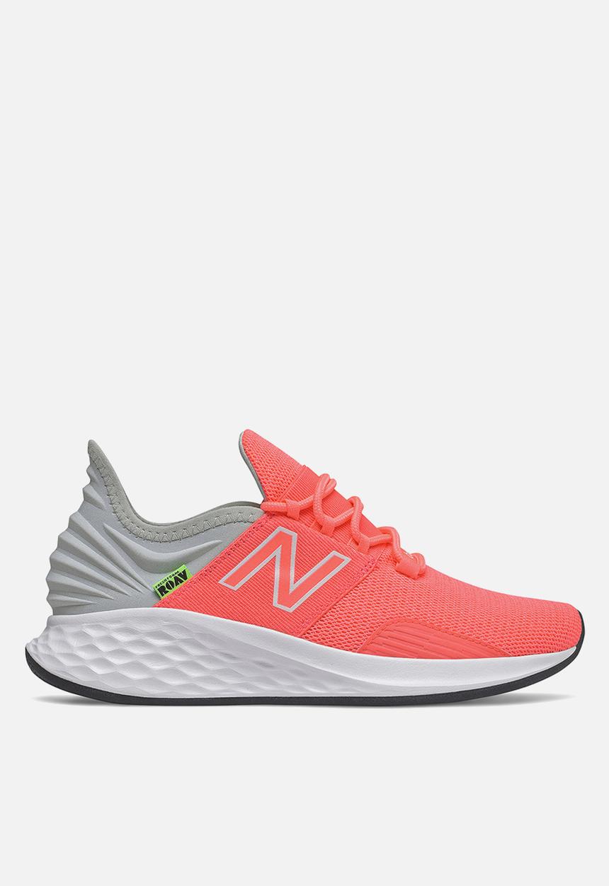 New Balance  - Roav - pink