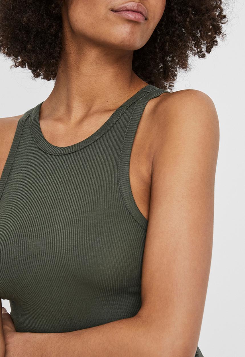 Vero Moda - Roma short sleeve rib top vip - green