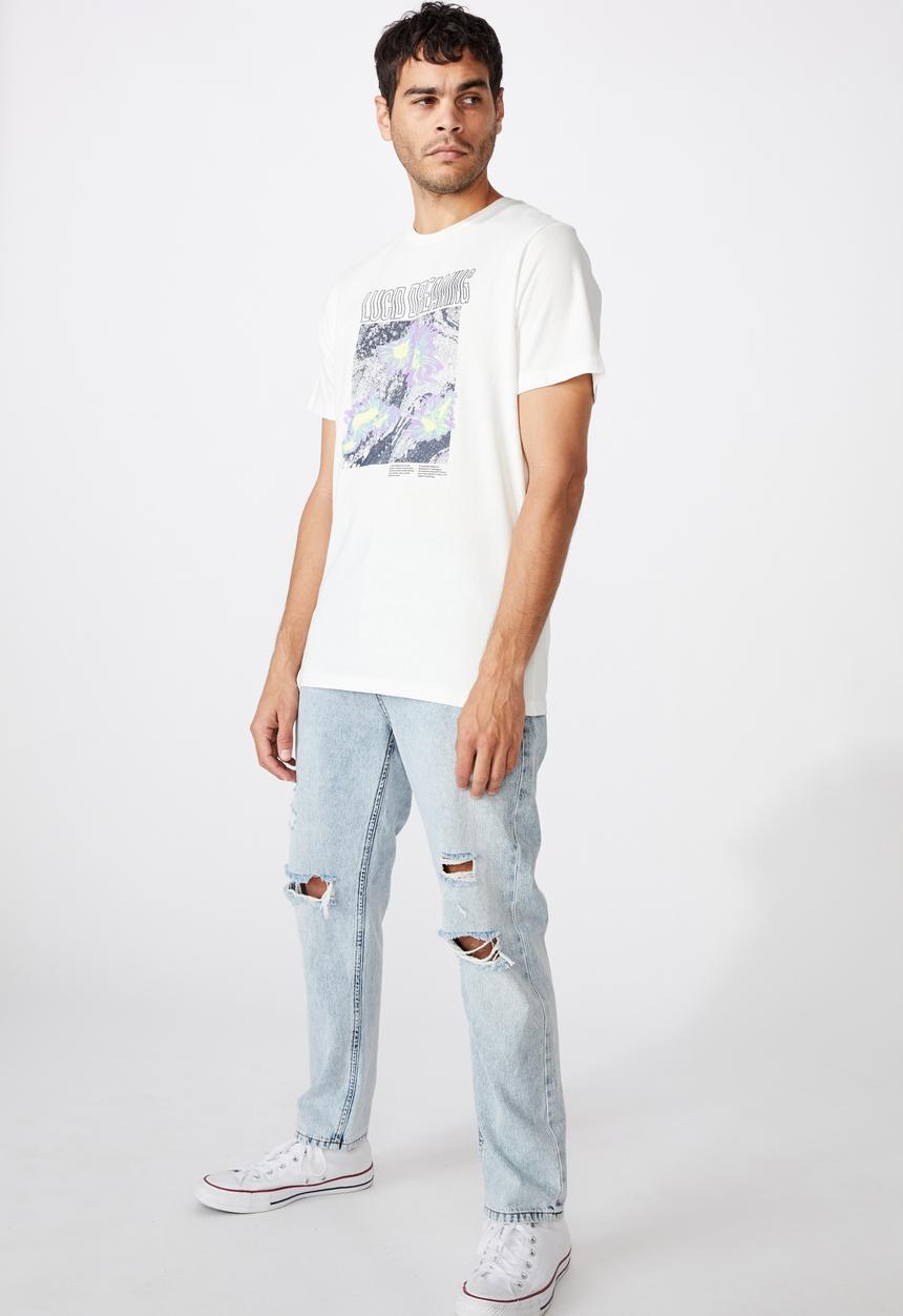 Cotton On - Tbar lucid dreaming art T-shirt - white