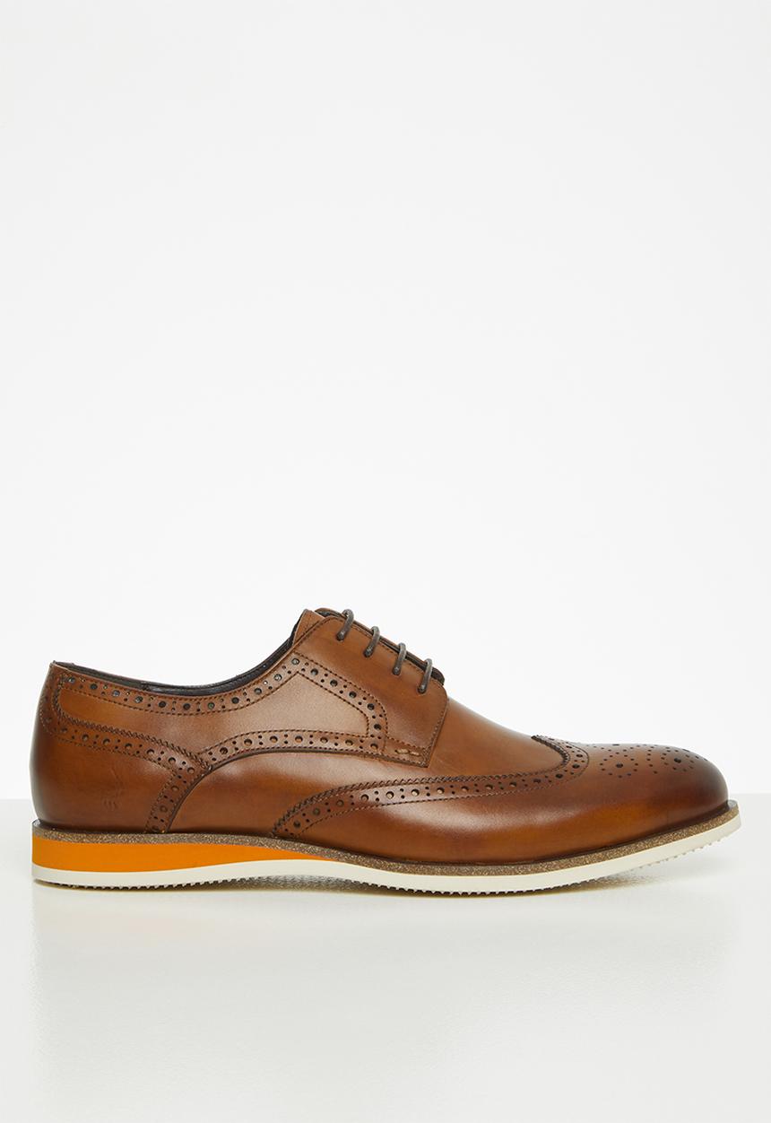 POLO - Mens Gibson wedge wing cap - tan