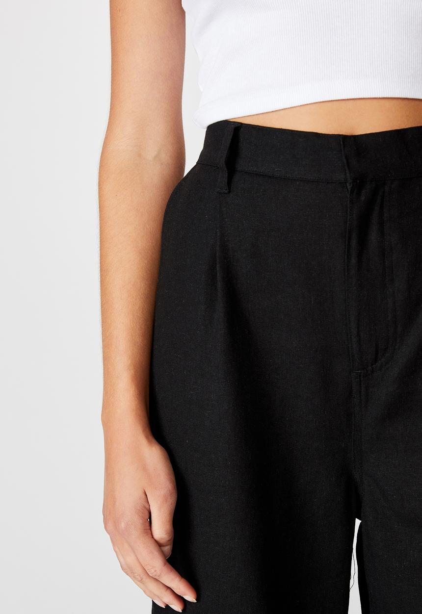 Cotton On - Pleat front drapey pant - black