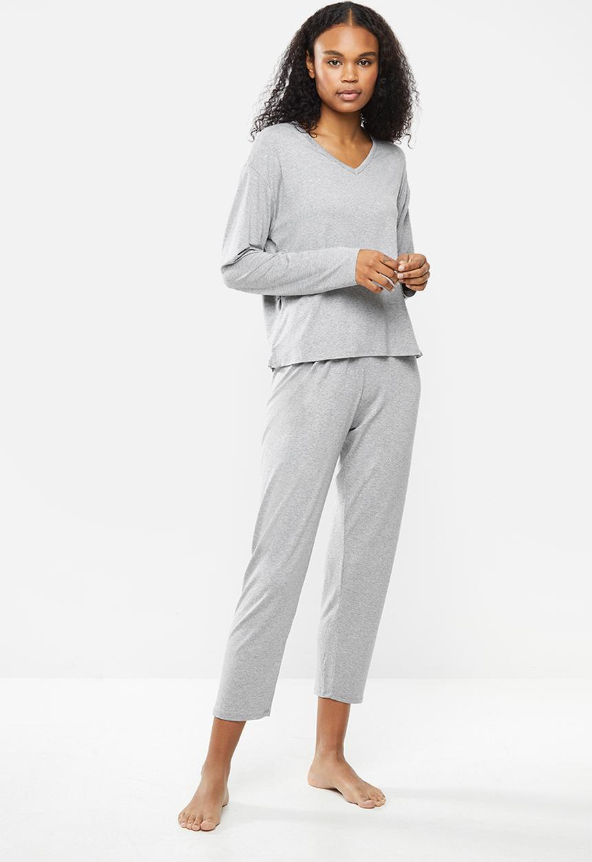 Superbalist - V-neck sleep tee & pants set - grey