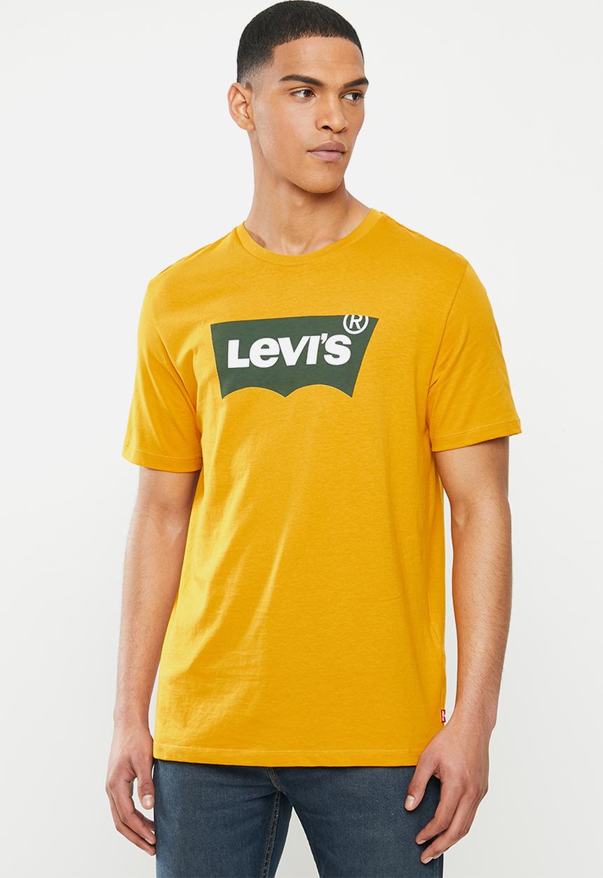 Levi’s® - Housemark graphic tee - golden yellow