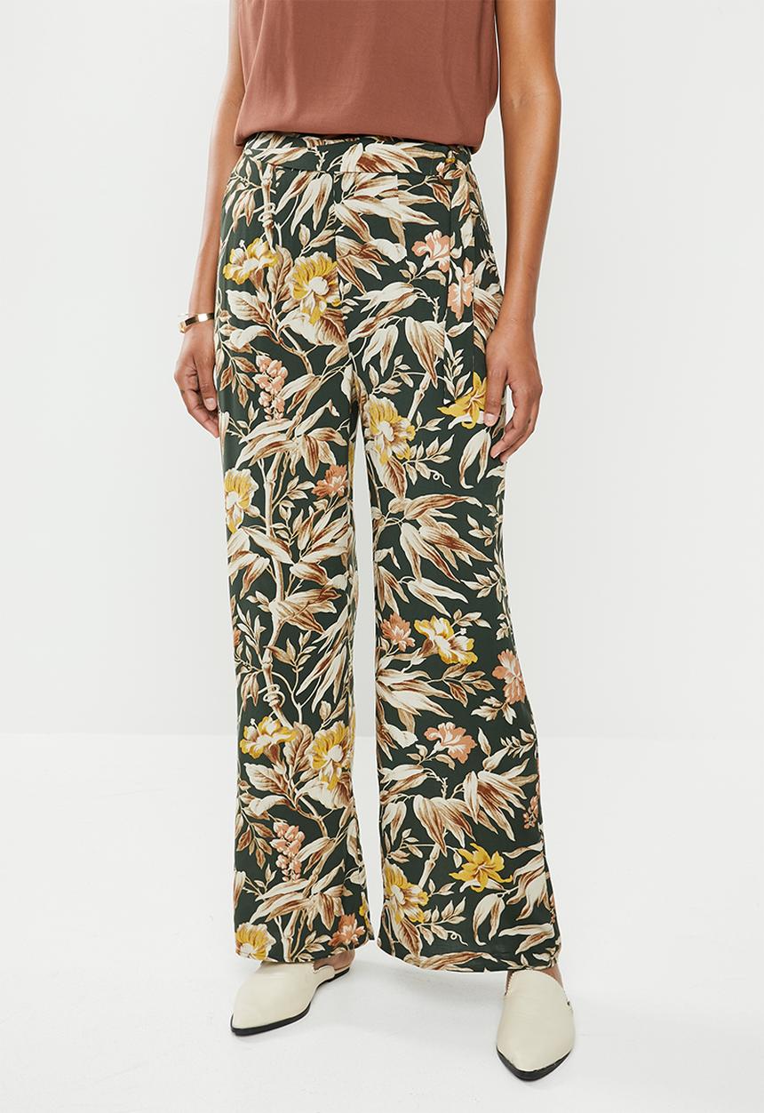 edit - D-ring relaxed fit trouser - green