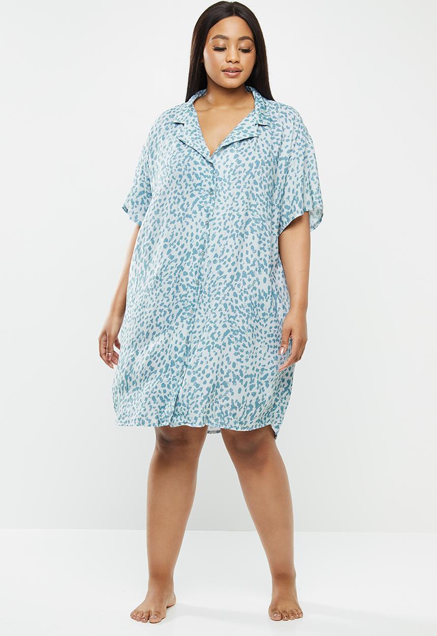 Superbalist - Plus short sleeve sleep shirt - grey & blue
