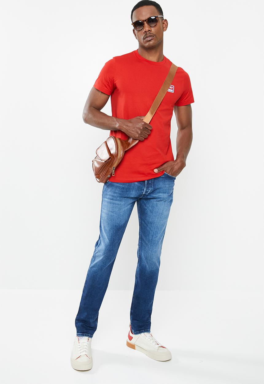 Diesel  - Tepphar slim fit carrot leg jeans - blue