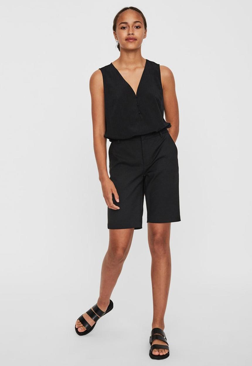 Vero Moda - Leah mr classic long shorts - black