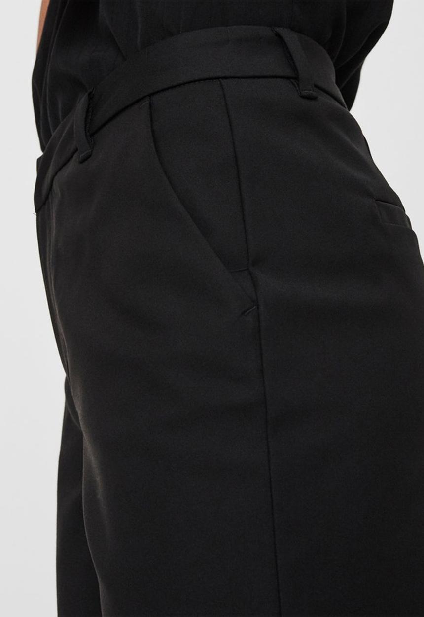 Vero Moda - Leah mr classic long shorts - black