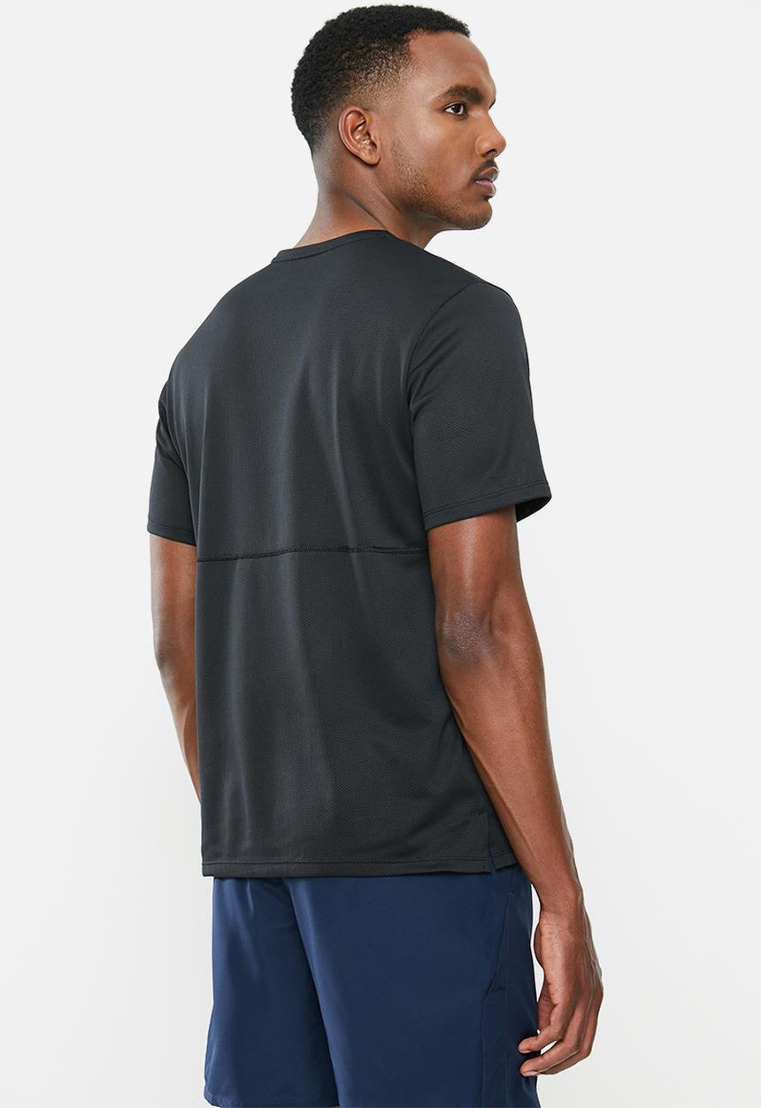 Nike - Breathe run short sleeve top - black