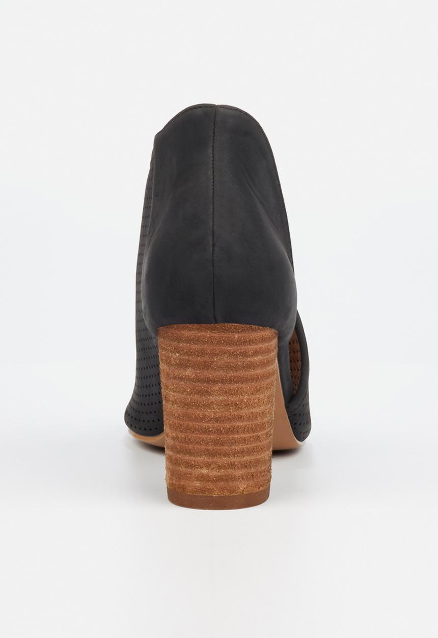 Miss Black - Tinos 3 heel - black