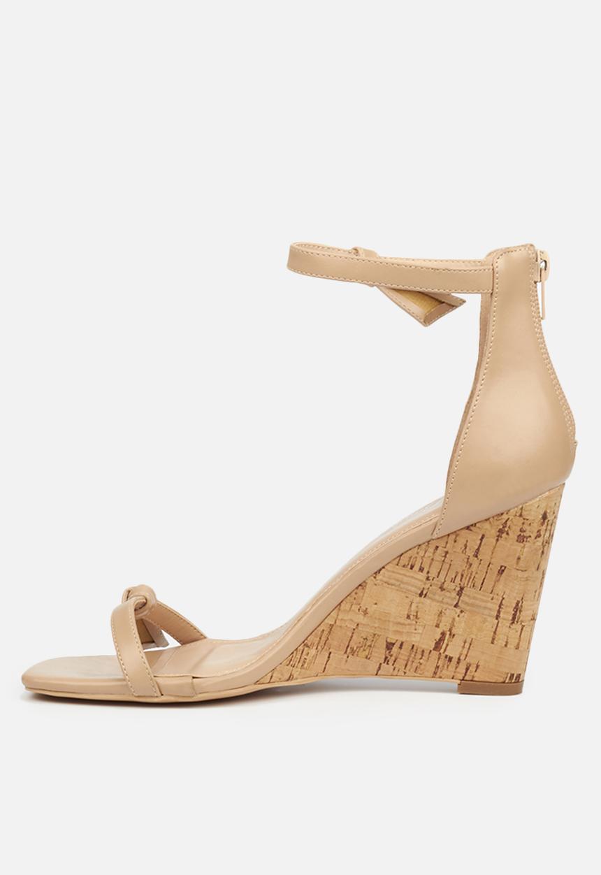 Miss Black - Cosma wedge - neutral