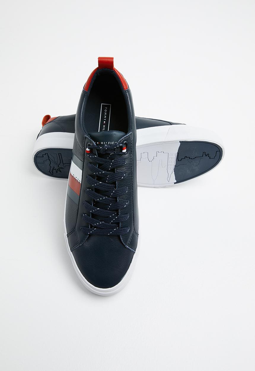 Tommy Hilfiger - Flag detail leather sneaker - navy 