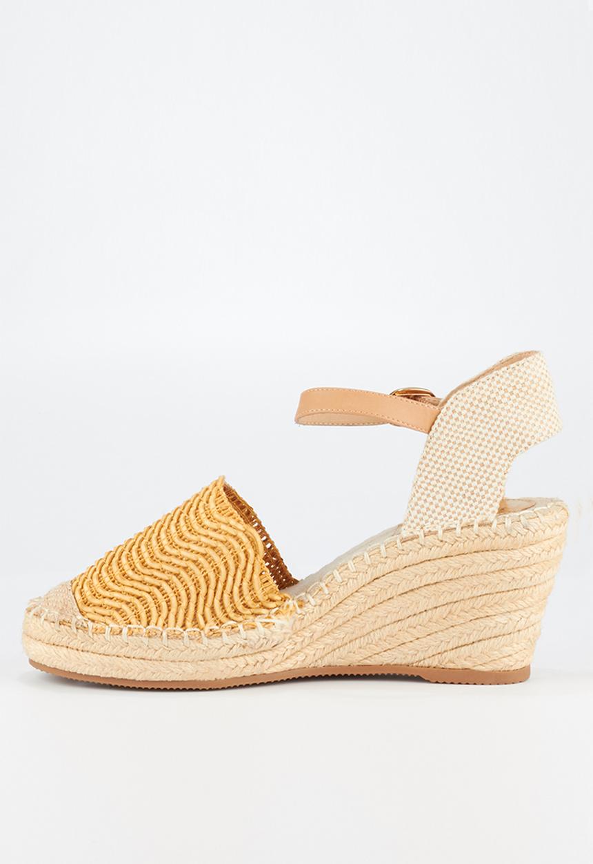 Butterfly Feet - Virgo wedge - yellow