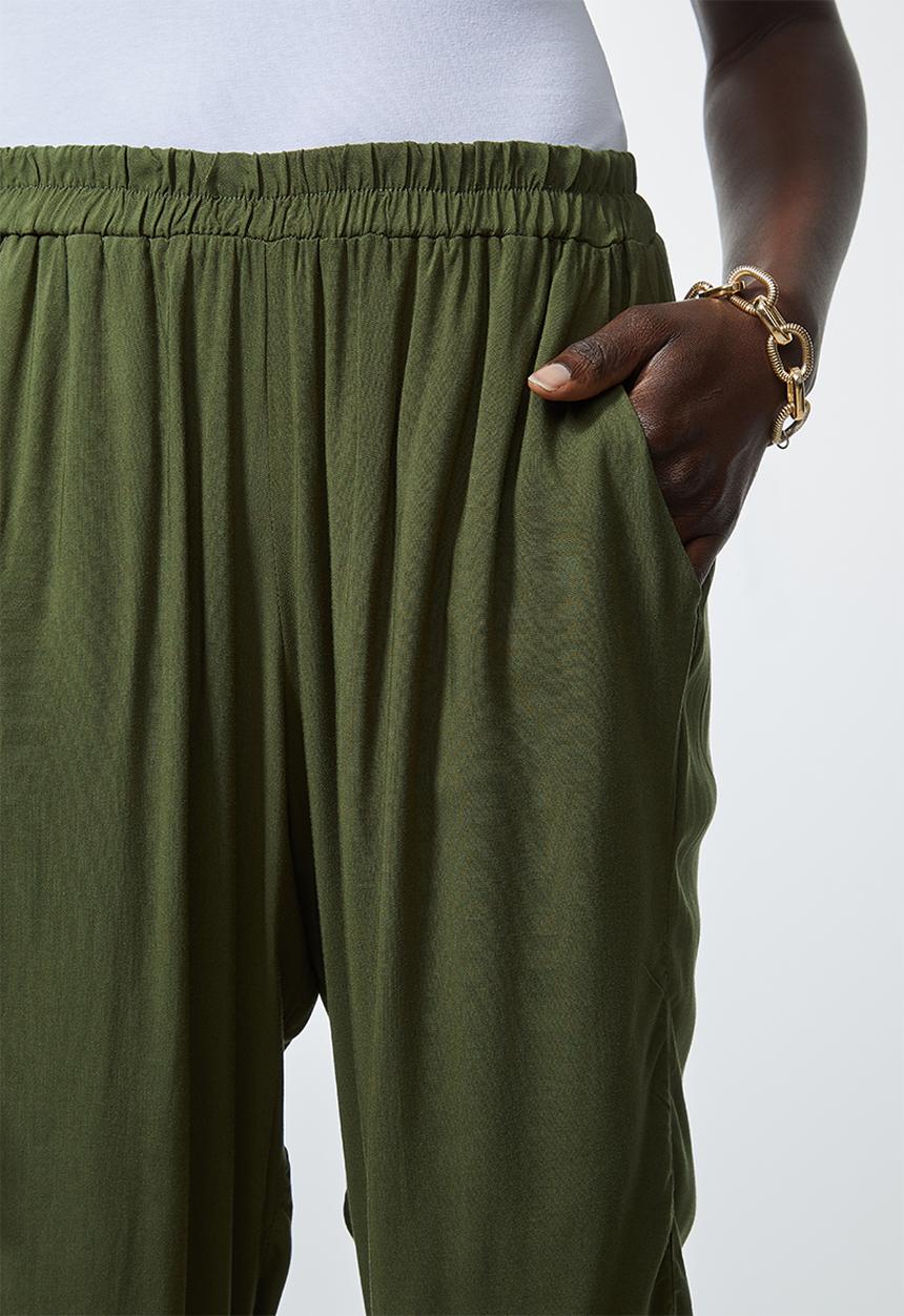 Superbalist - Easy pull on pants - dark olive