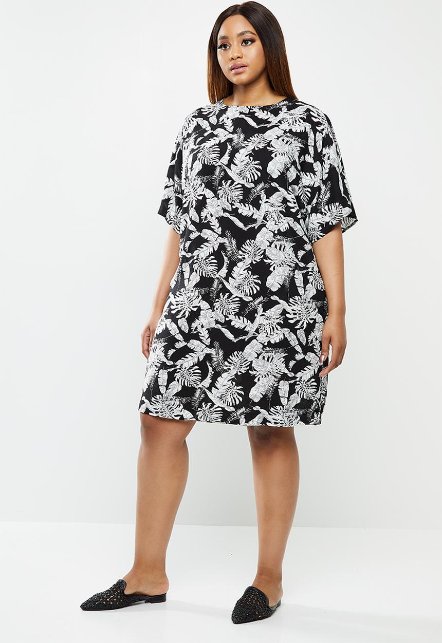 edit Plus - Cold shoulder shift dress - black & white