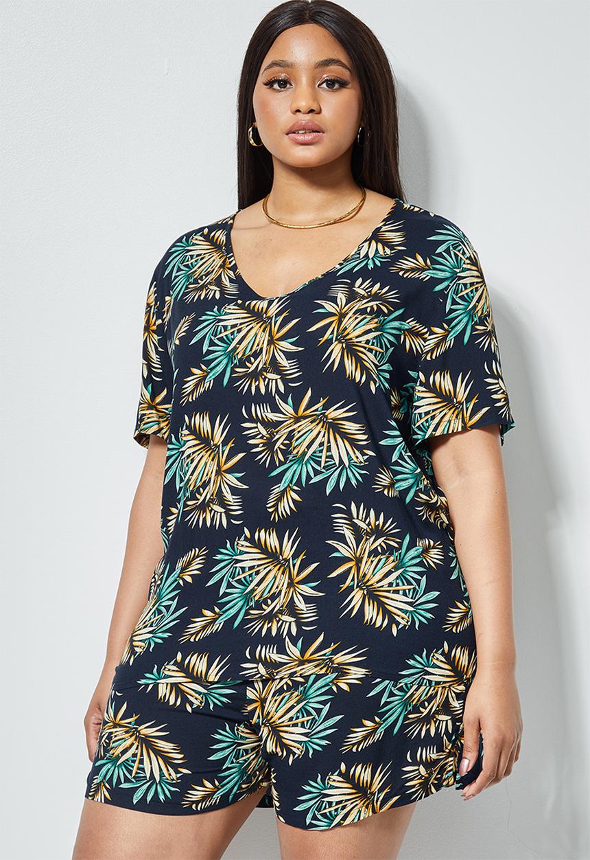 Superbalist - Boxy v-neck blouse - navy palm print