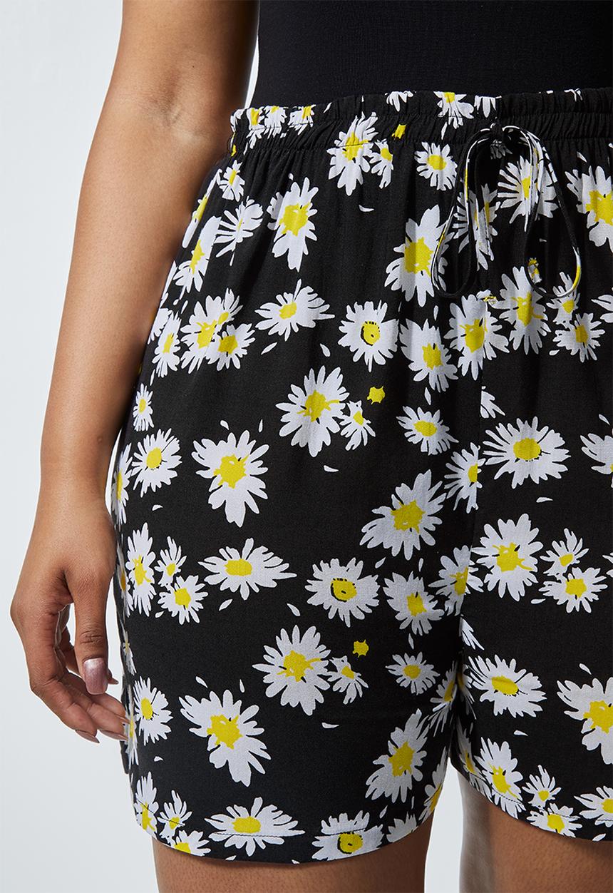 Superbalist - High waist shorts - black