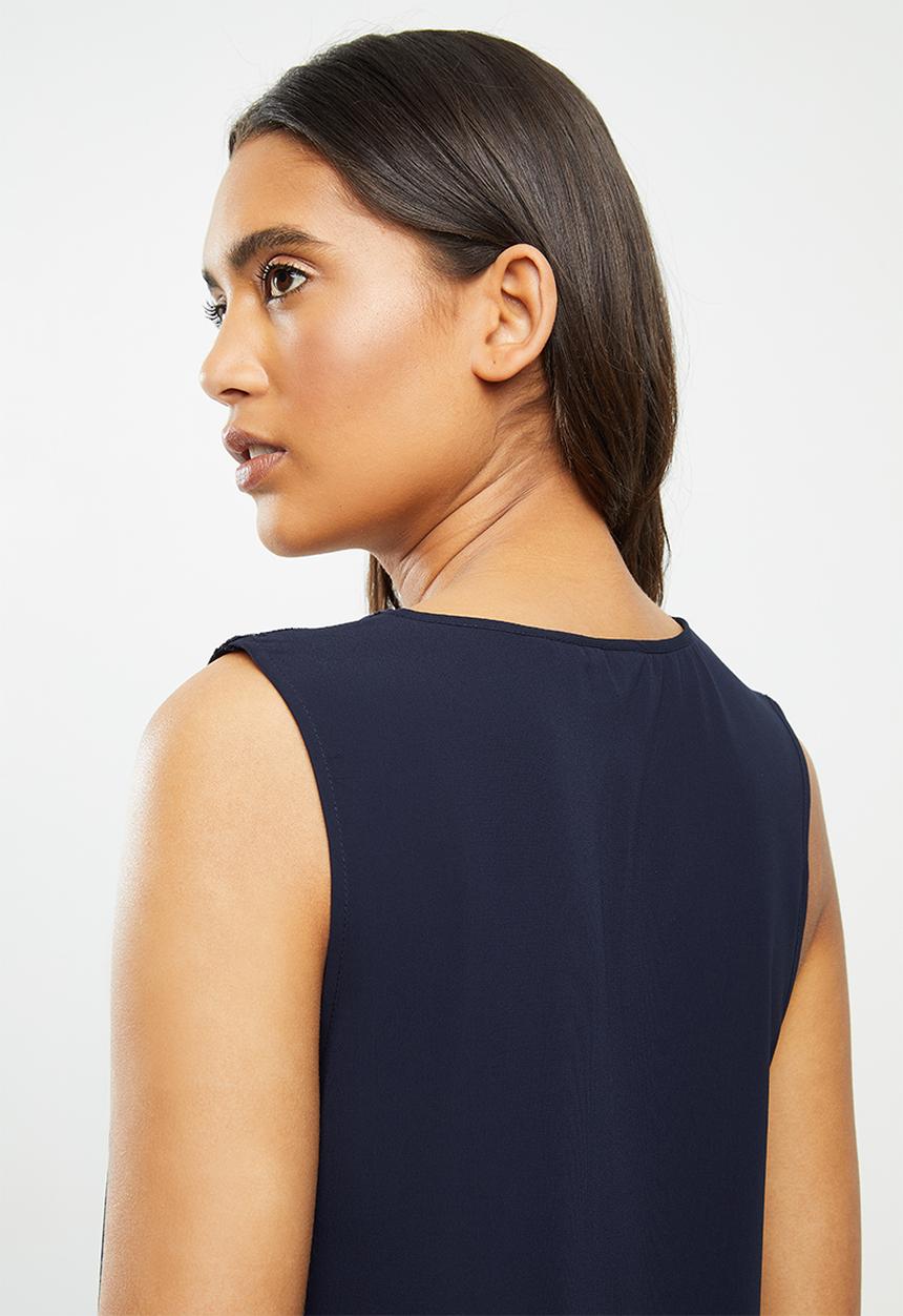 Vero Moda - Julian v-neck top - navy