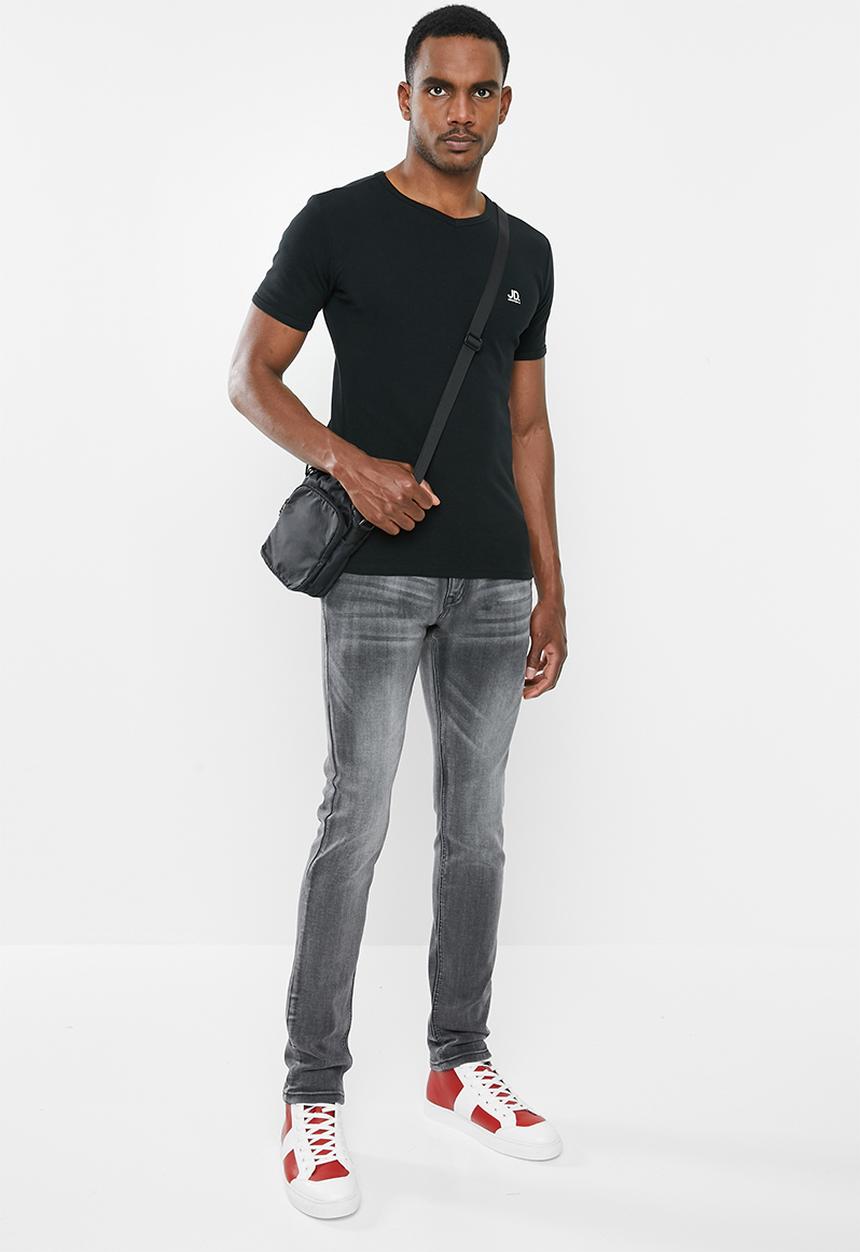 Jonathan D - Slim fit short sleeve V-neck - black
