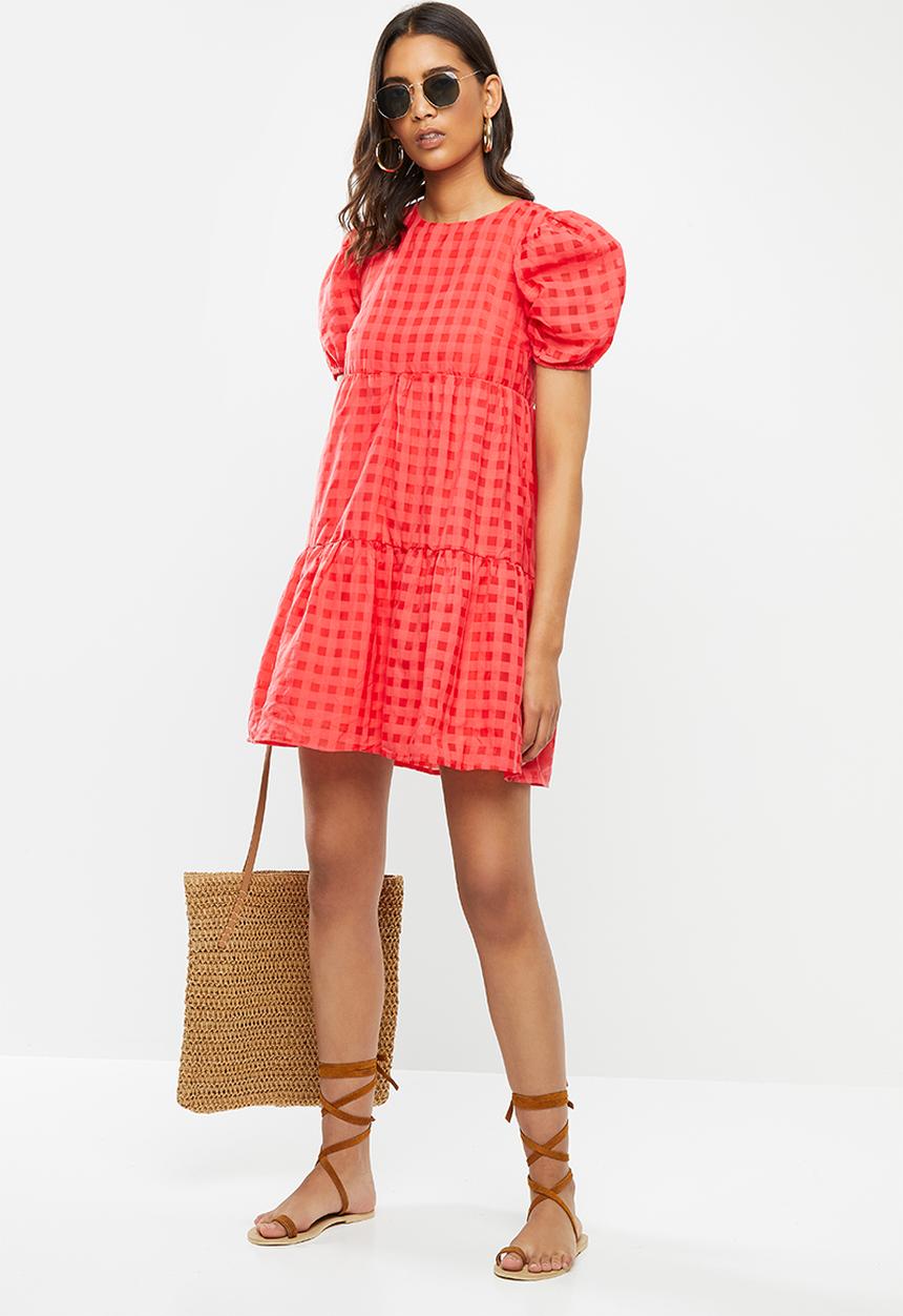 Glamorous - Puff sleeve tiered mini dress - red