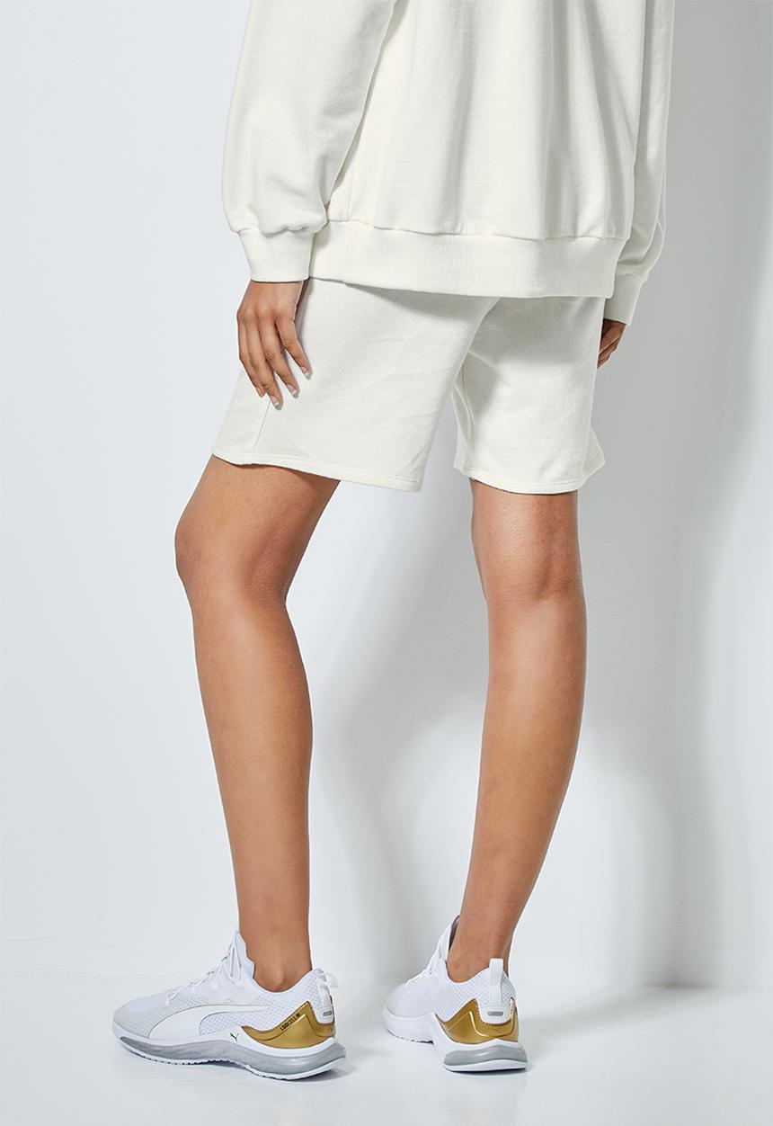 Superbalist - Long jogger shorts - white