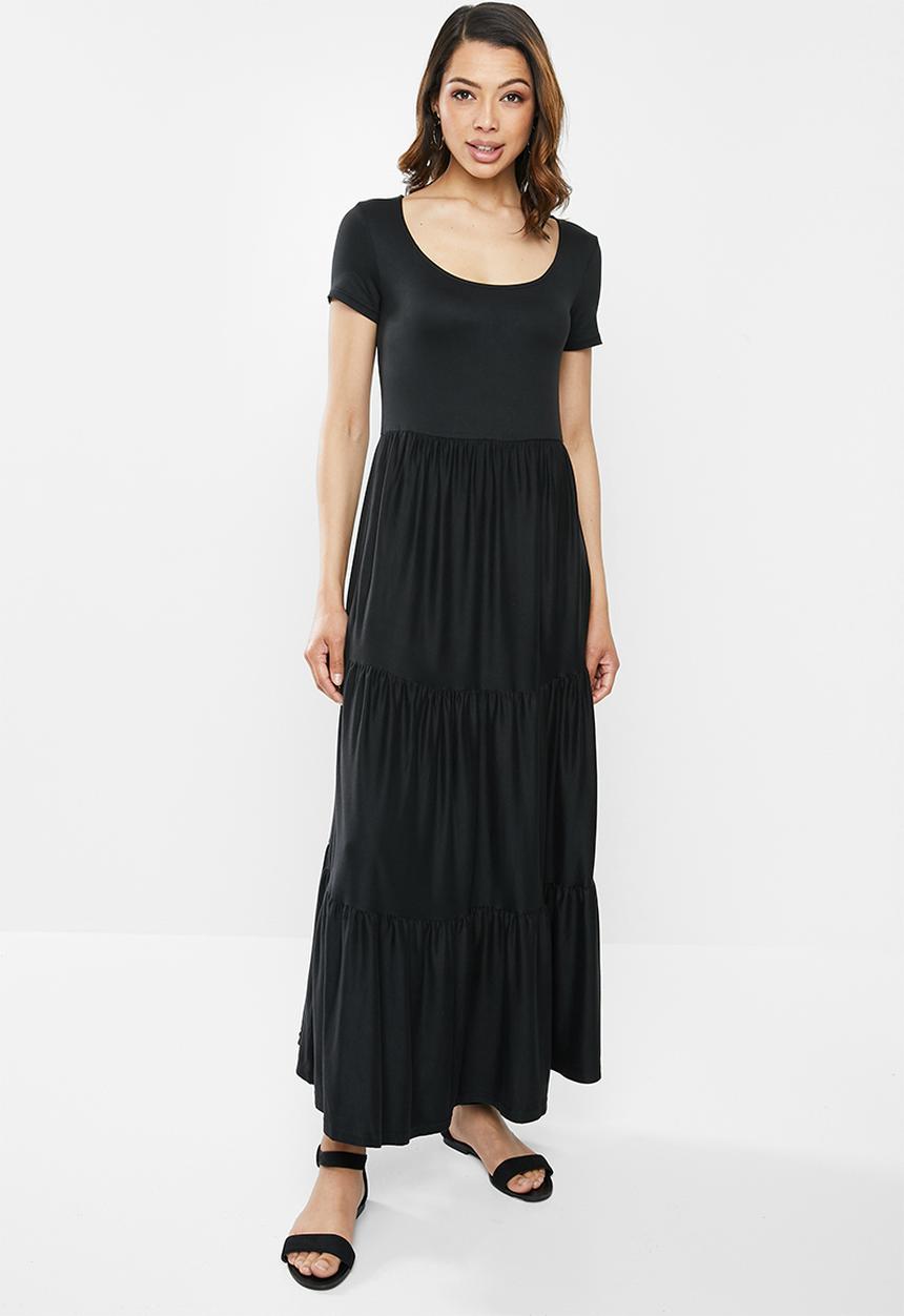 edit - Scoopneck tiered knit maxi dress - black