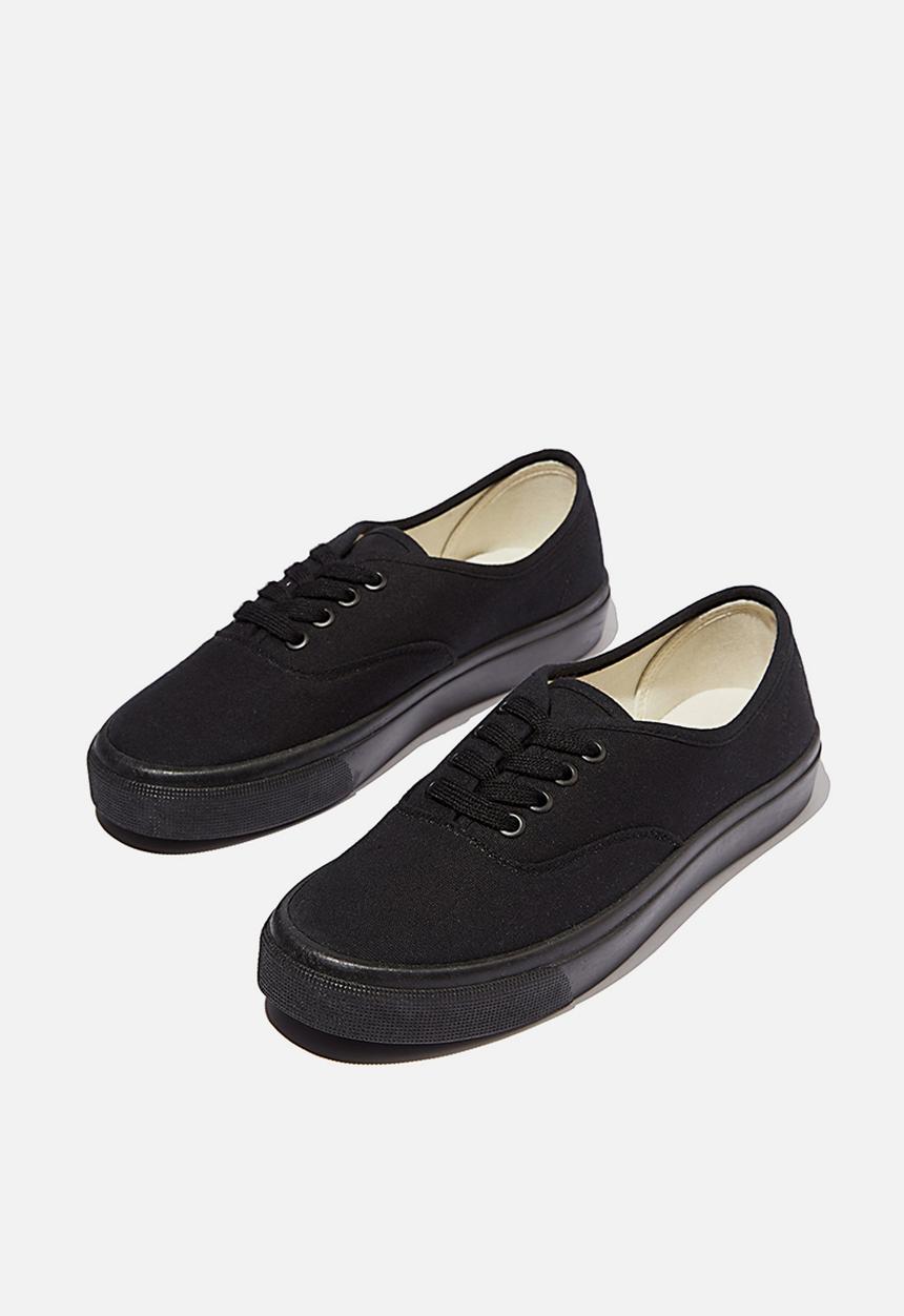 Cotton On - Jamie lace up plimsoll - black canvas